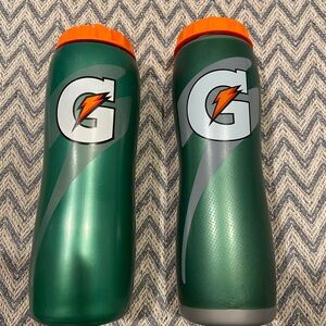 Gatorade 32 oz Squeeze Water Bottles – Set of 2 – Sports / Gym